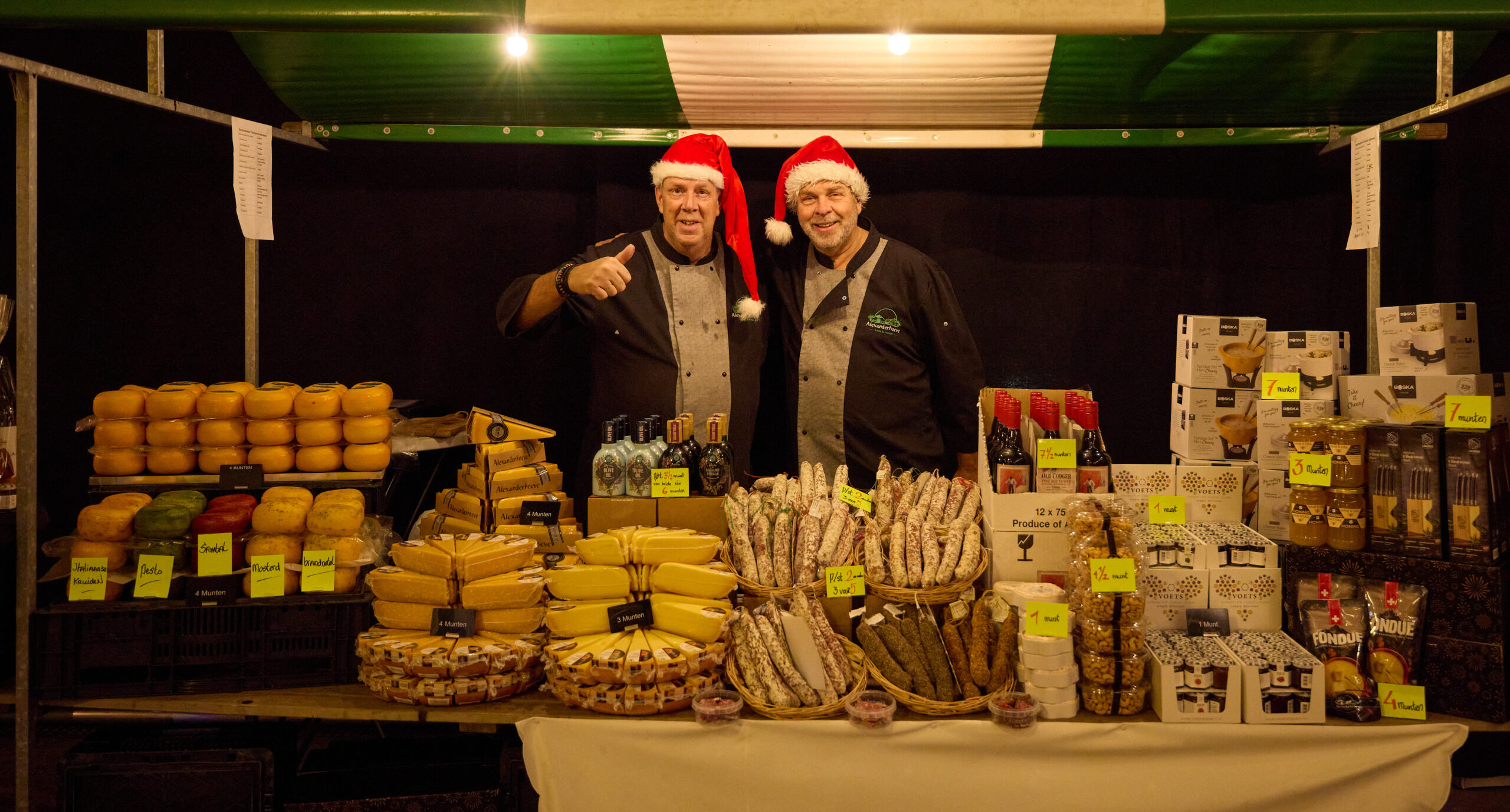 13 - WEB - Kerstpakketten-markt in The Beach - 12-12-24